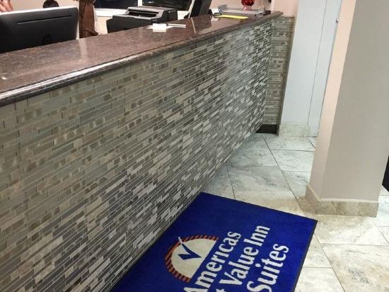 Red Coach Inn & Suites - photo 16
