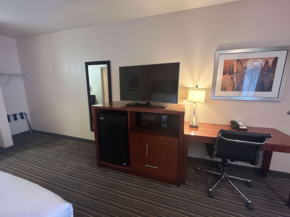 Motel 6 Martinez CA - photo 13