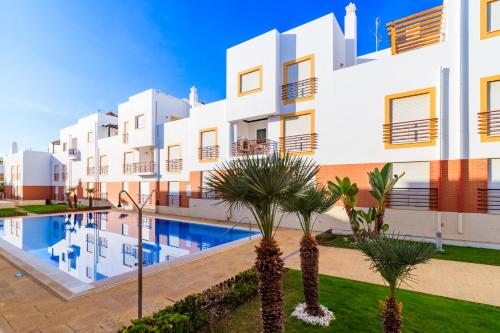 Quinta Gomeira by Amandio Batista — 4-Star Luxury Hotel in Cabanas De Tavira, Portugal