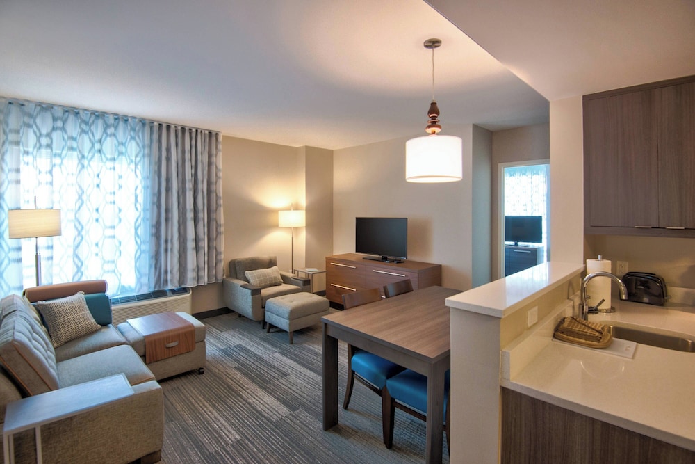TownePlace Suites by Marriott Miami Airport - photo 28
