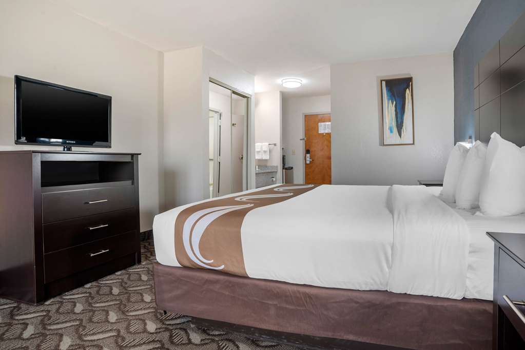 Quality Suites Baton Rouge East Denham Springs - photo 34