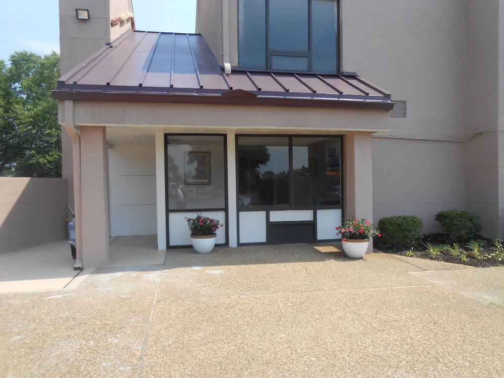 Americas Best Value Inn Williamsburg Lightfoot Area - photo 10