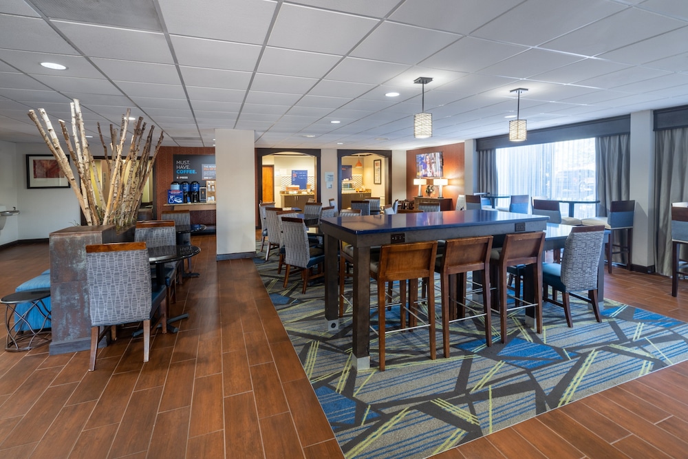 Holiday Inn Express Forsyth by IHG - photo 35
