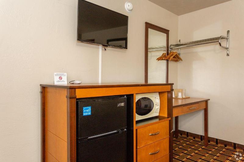 Anchor Bay Inn By OYO Reedsport - photo 19