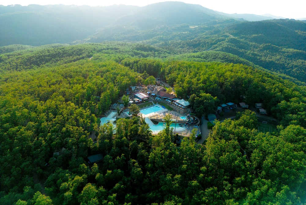 Glamping Village Orlando in Chianti — hotel in Cavriglia-Monastero