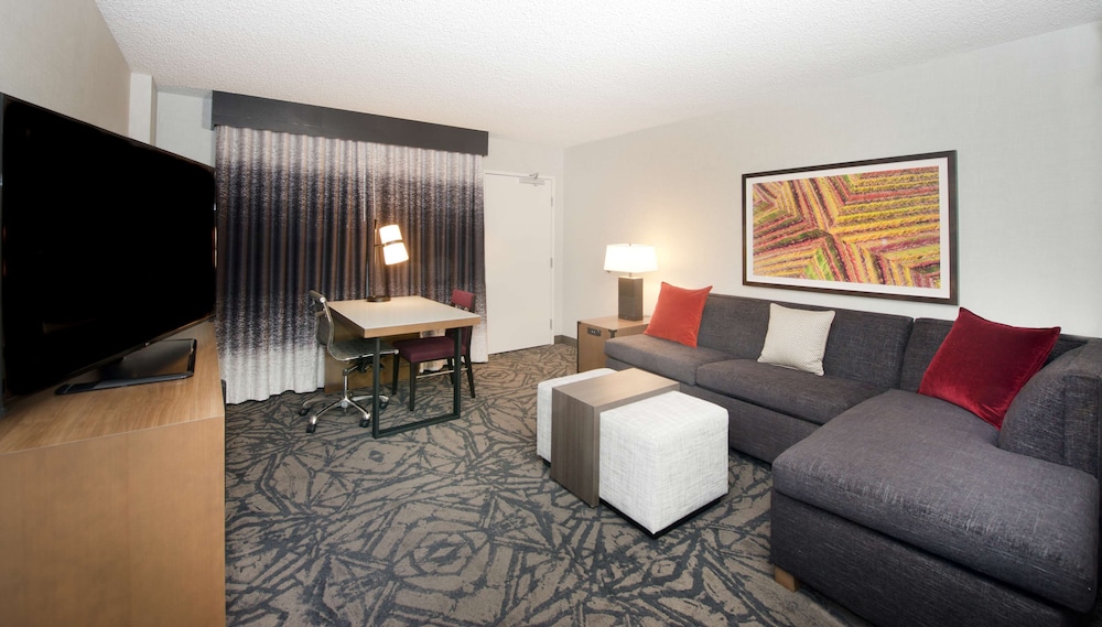 Embassy Suites by Hilton Walnut Creek - photo 26