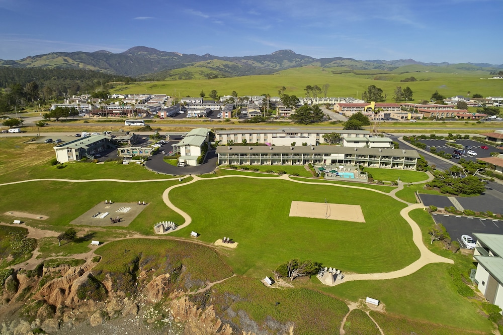 Cavalier Oceanfront Resort - photo 57