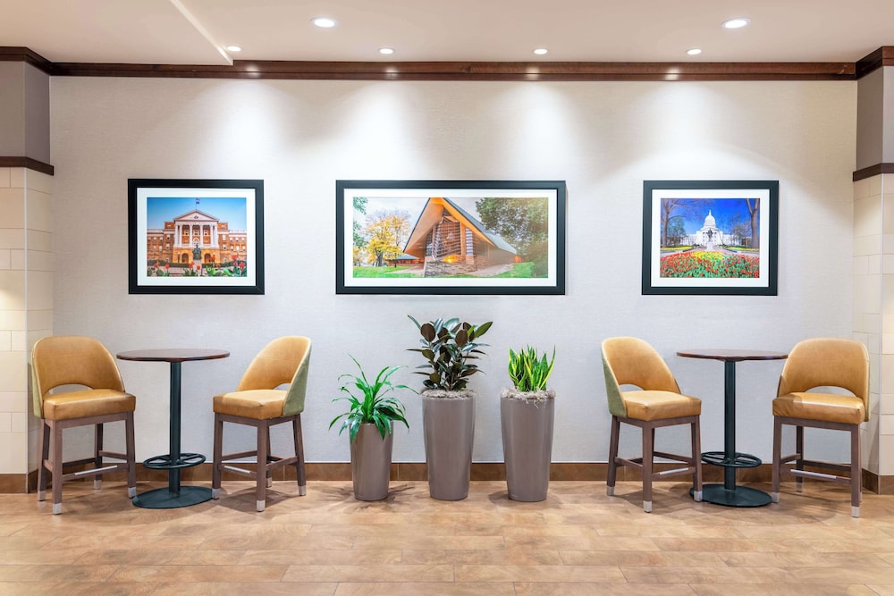 Hampton Inn & Suites Madison Downtown - photo 5