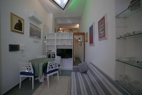 Studio 16 — 4-Star Luxury Hotel in Tropea, Italy