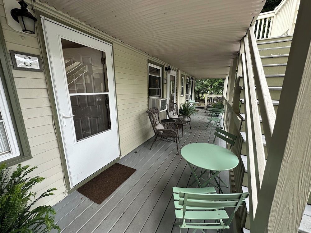 Inn on Shore Road - photo 99