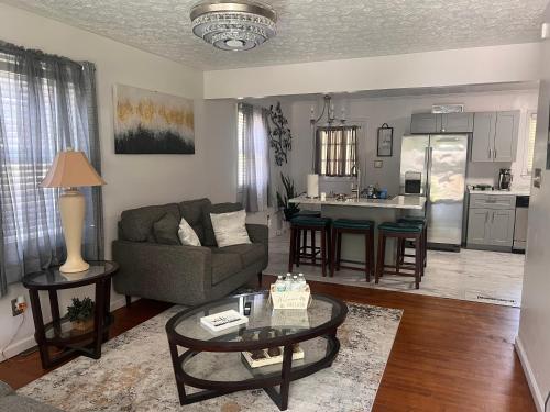 Cozy Cove of Danville LLC — hotel in Whitfield