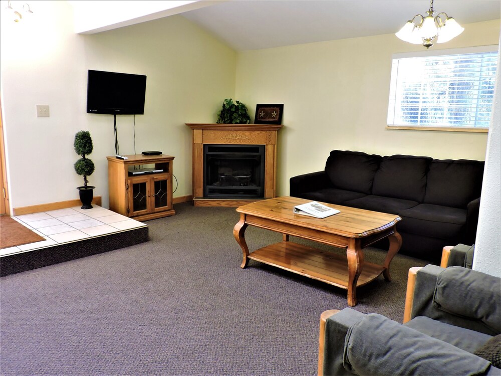 Pinewoods Resort - photo 24