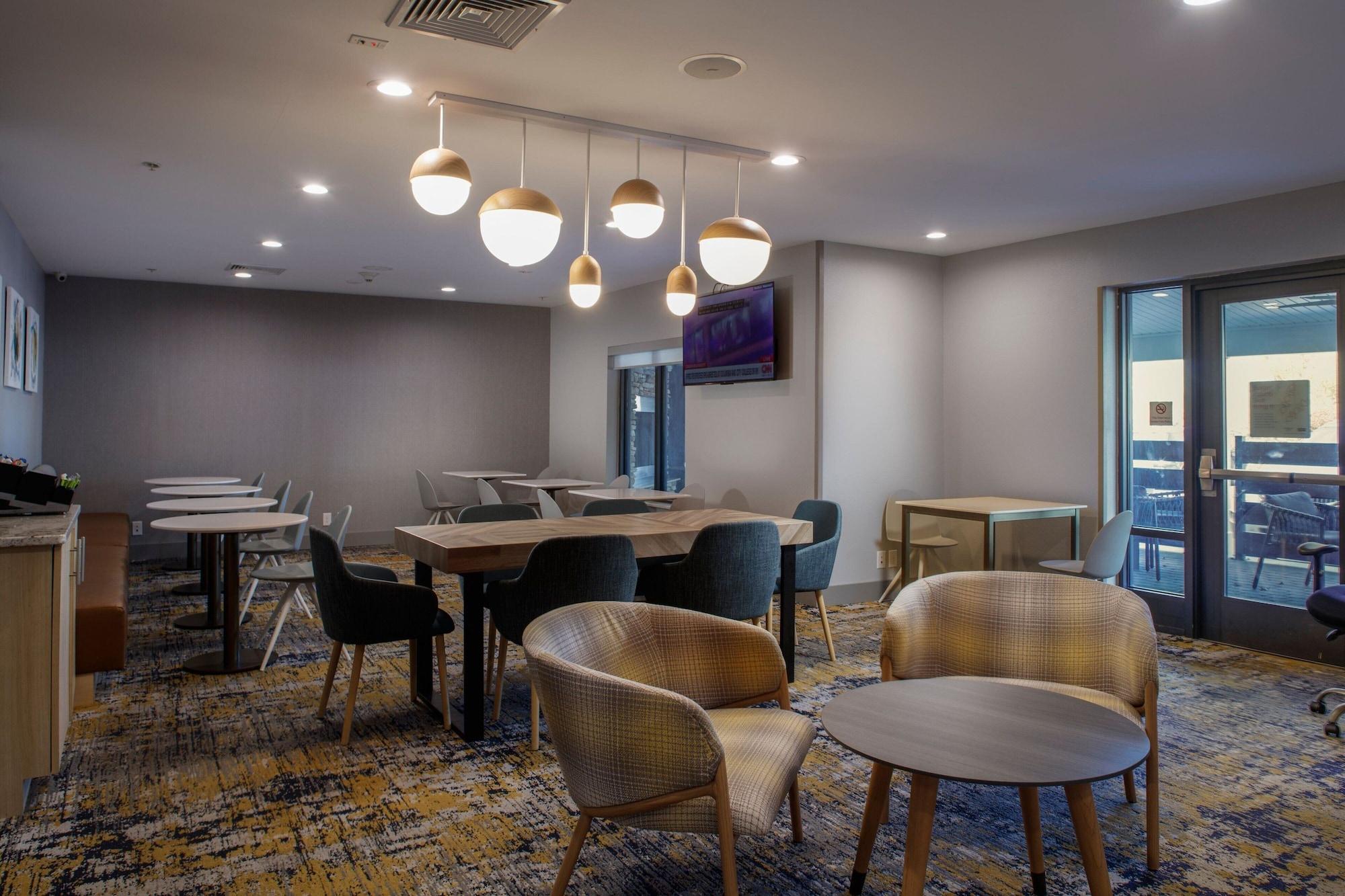 Towneplace Suites by Marriott Savannah Airport - photo 29