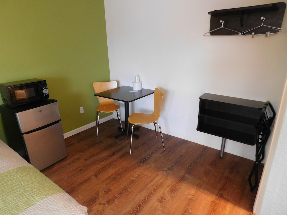 Motel 6 Burlington WA - photo 11