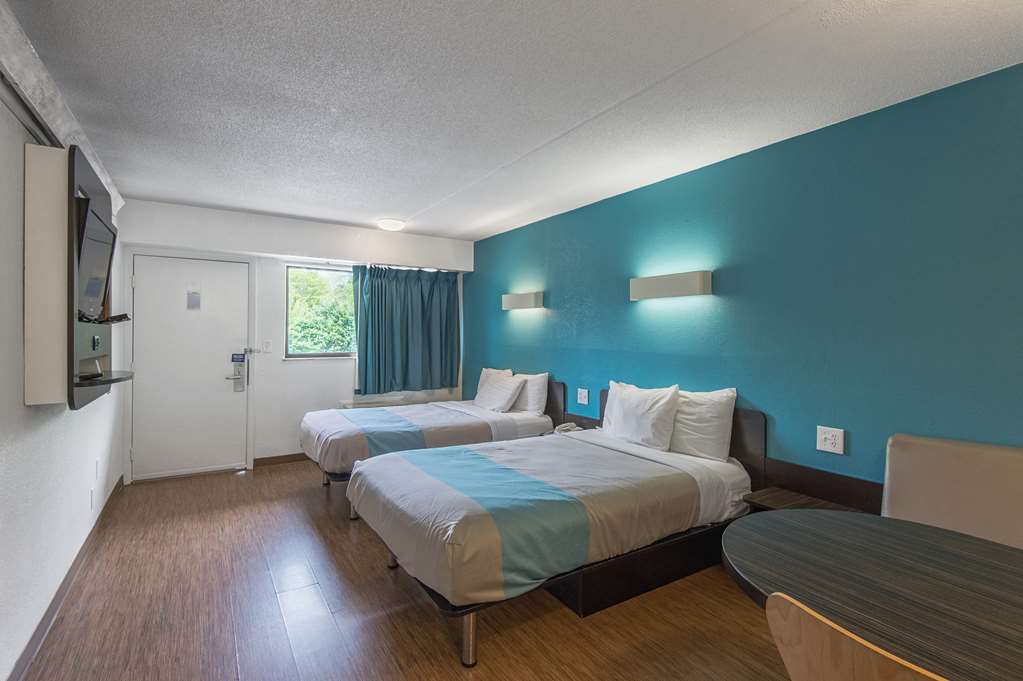 Motel 6 Overland Park KS - photo 15