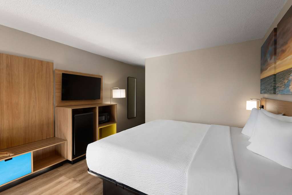 Days Inn by Wyndham Florence Near Civic Center - photo 26