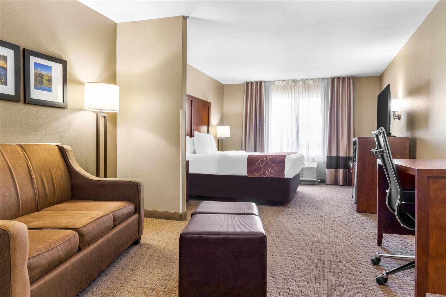 Comfort Suites Mount Vernon - photo 25