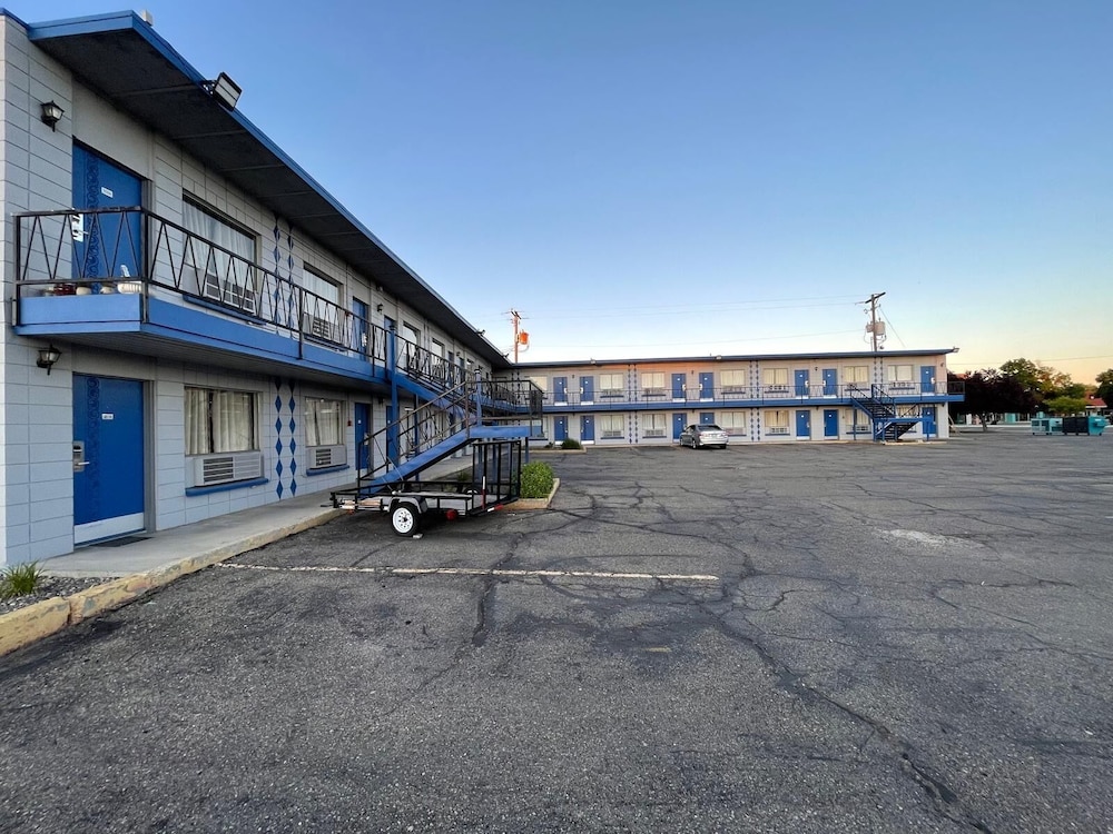 Stockmans Motel - photo 63