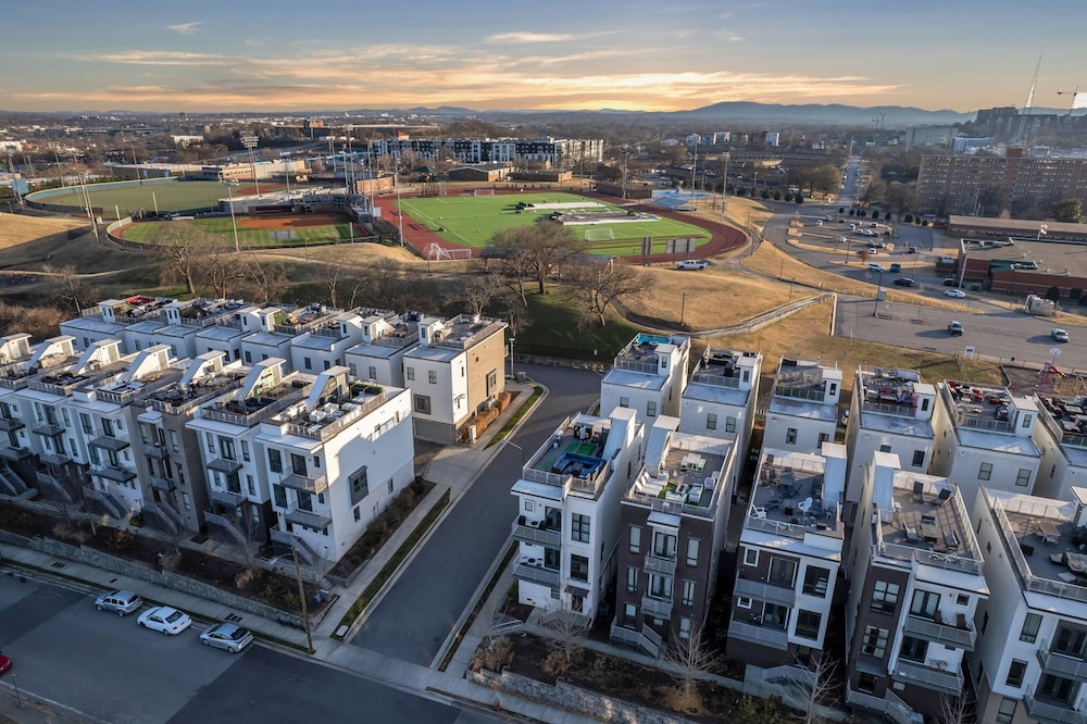 Nashview Heart of Gulch 360º Views of Downtown - photo 48
