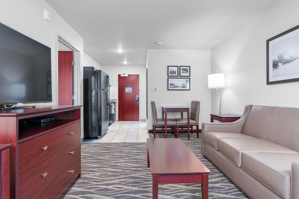 Cobblestone Hotel & Suites Lynden - photo 51