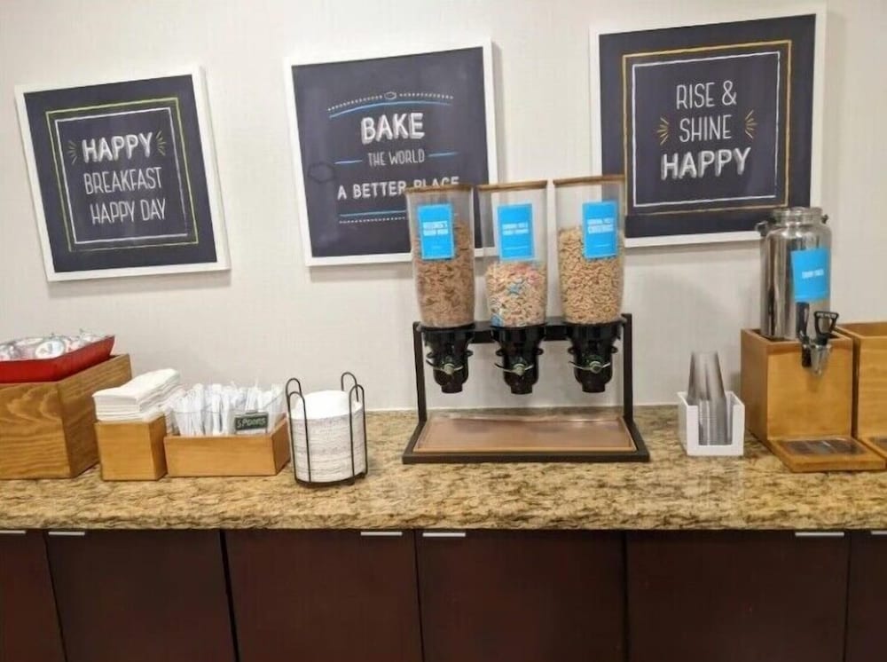 Hampton Inn & Suites Omaha Southwest La Vista - photo 22