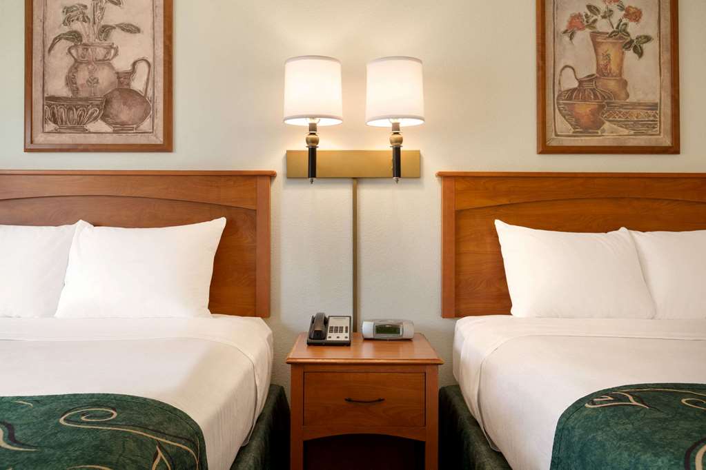 Travelodge by Wyndham Dunsmuir - photo 14