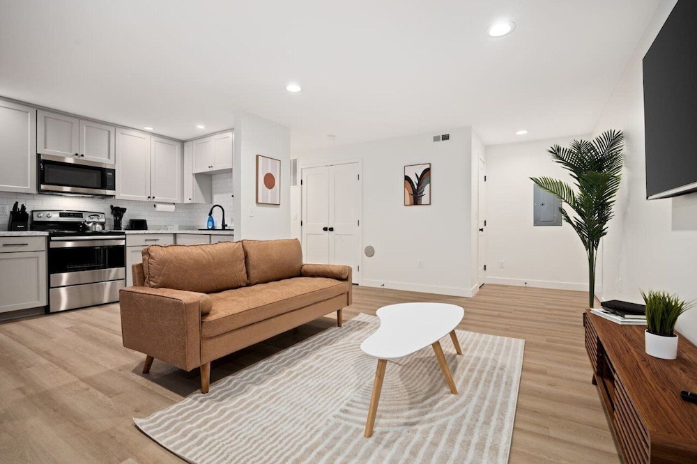 The Silo 4 1BD Cozy Retreat — 4-Star Luxury Hotel in Morton, United States