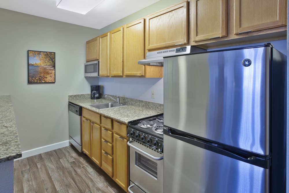 TownePlace Suites Marriott Minneapolis St Paul AirportEagan - photo 10