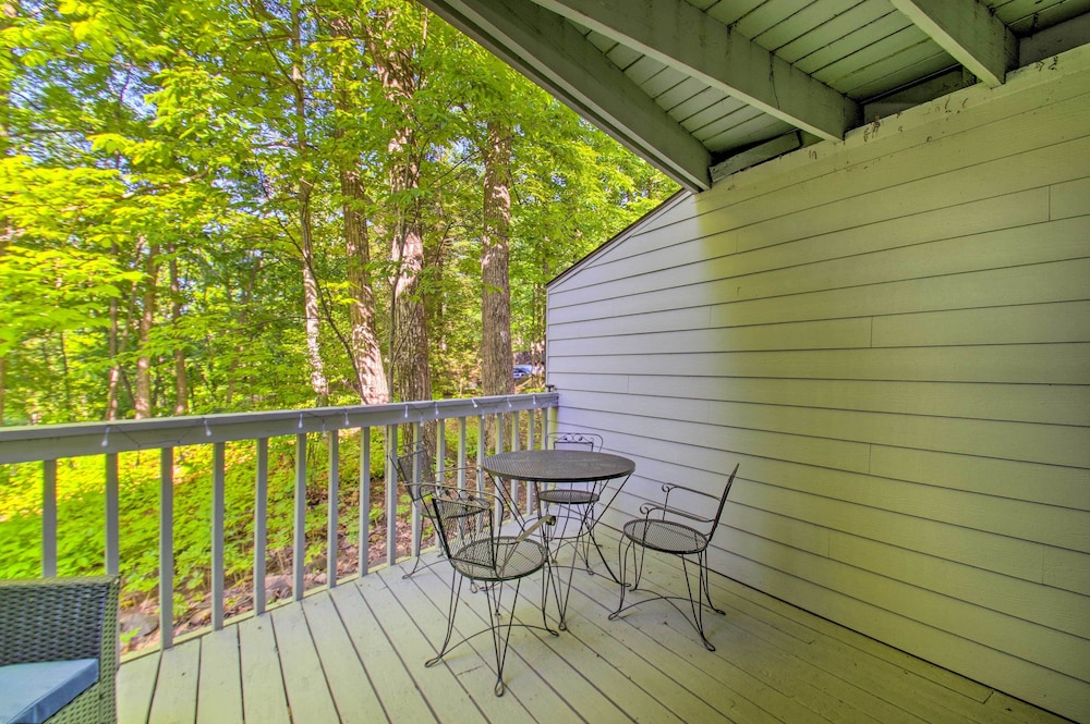 Wintergreen Resort Studio w Deck & Ski out Access - photo 13