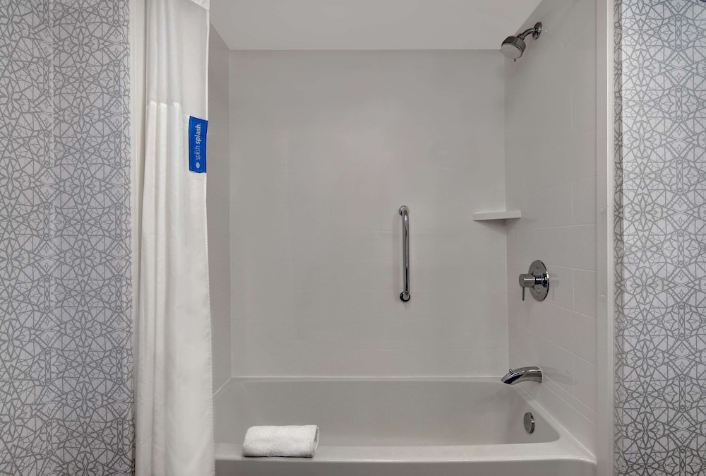 Hampton Inn Charleston Mount Pleasant Patriots Point - photo 24