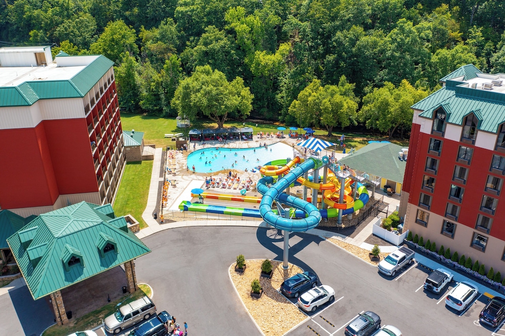 Country Cascades Waterpark Resort - photo 90