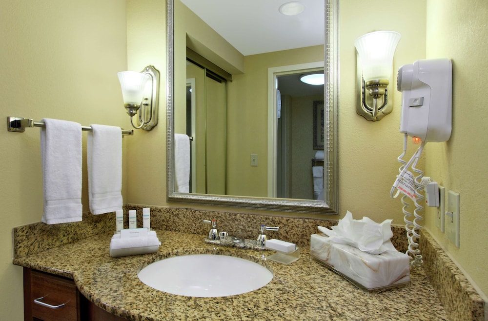 Homewood Suites by Hilton Chesapeake Greenbrier - photo 23
