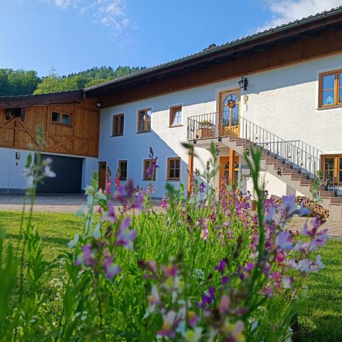 Antenbichllehen Ferienwohnungen — 4-Star Luxury Hotel in Berchtesgaden, Germany