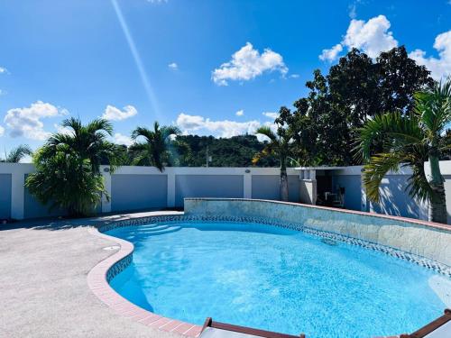 Beautiful and large with private pool and solar panels in Coamo, Puerto Rico
