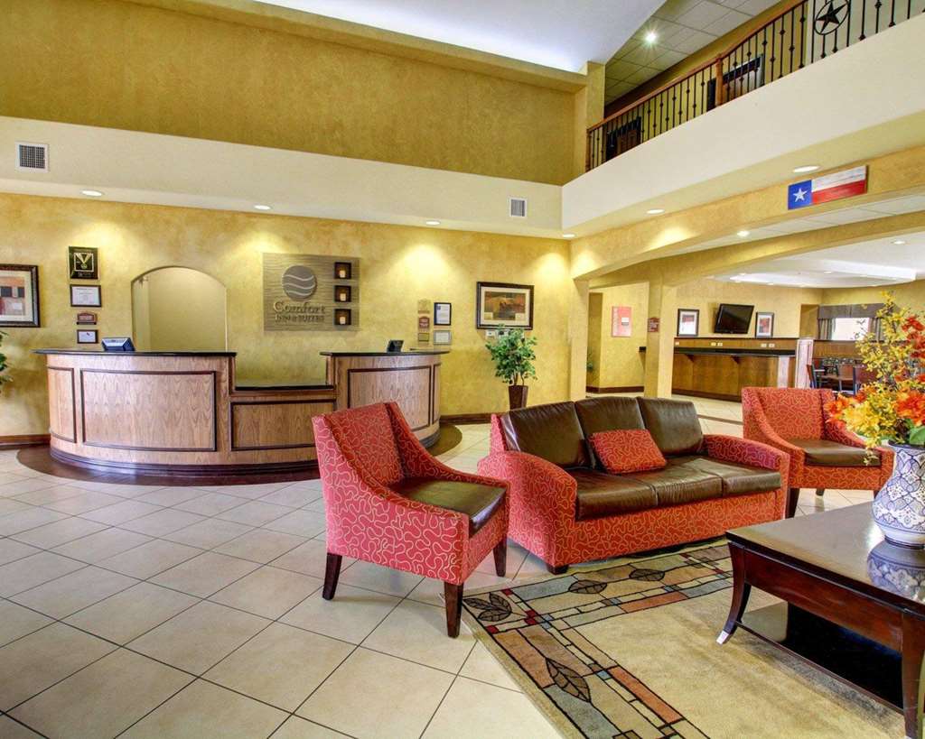 Comfort Inn & Suites Alvarado - photo 8