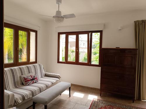 B & B Villa Flora — 4-Star Luxury Hotel in Palermo, Italy