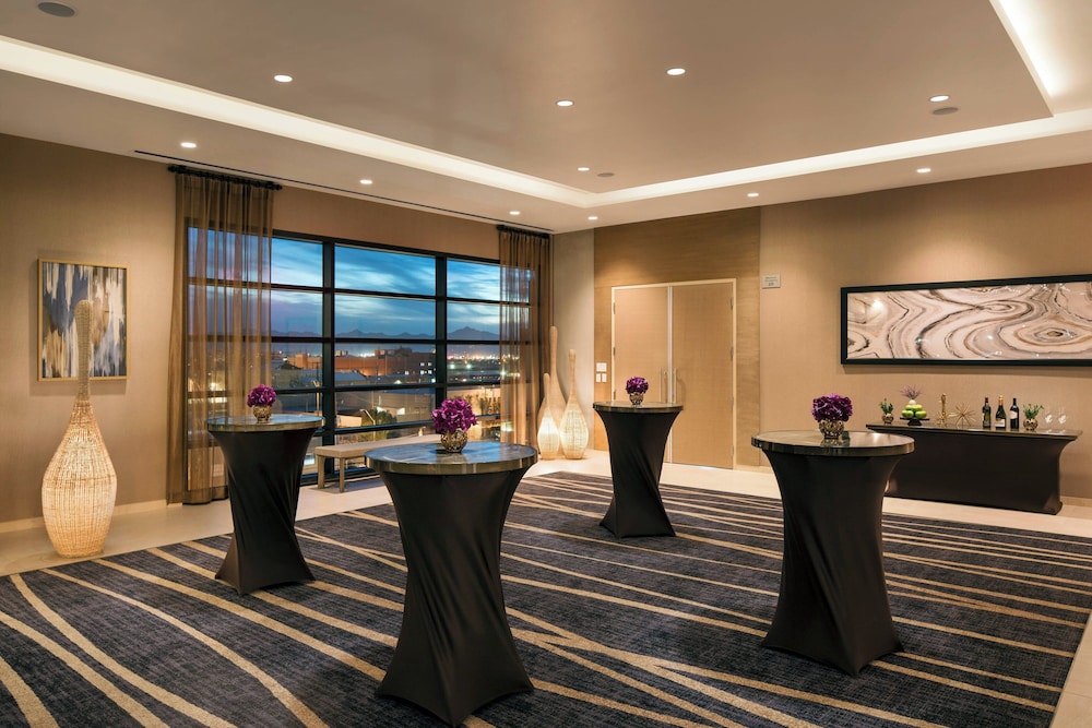 Residence Inn Phoenix Downtown - photo 40