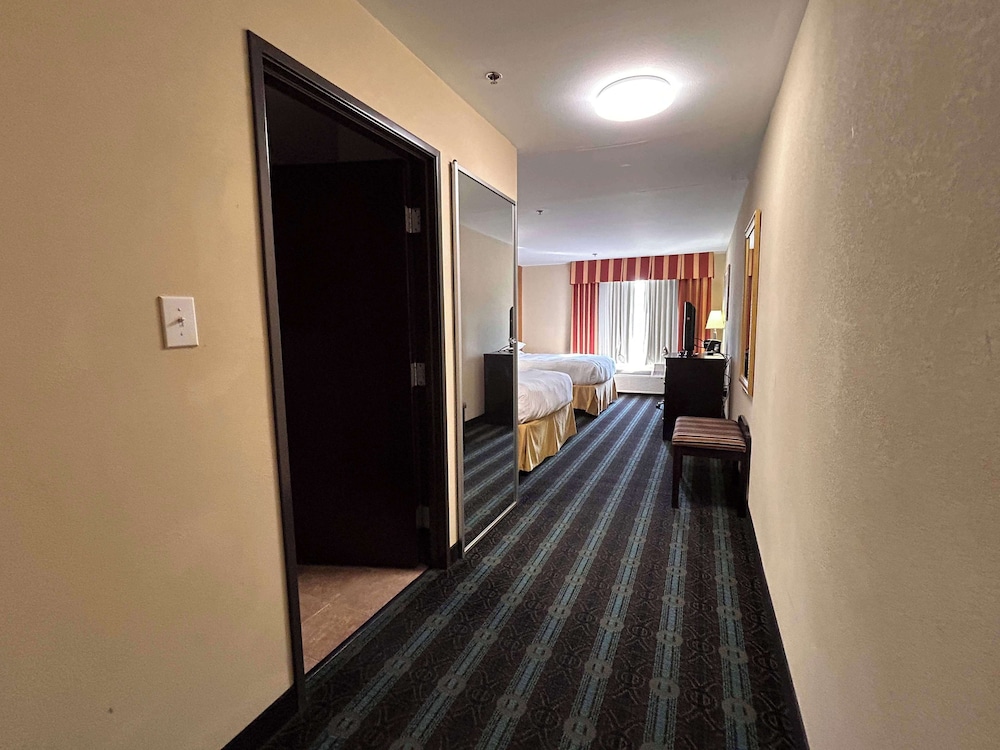 Express Inn Leesville Ft Johnson SureStay Collection by BW - photo 9