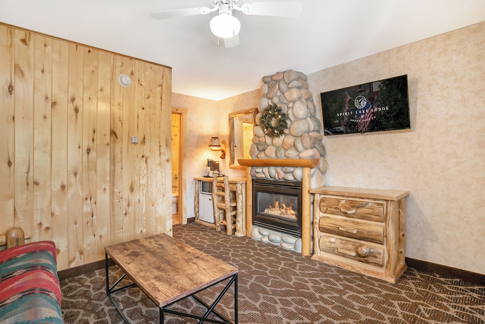 Spirit Lake Lodge - photo 23