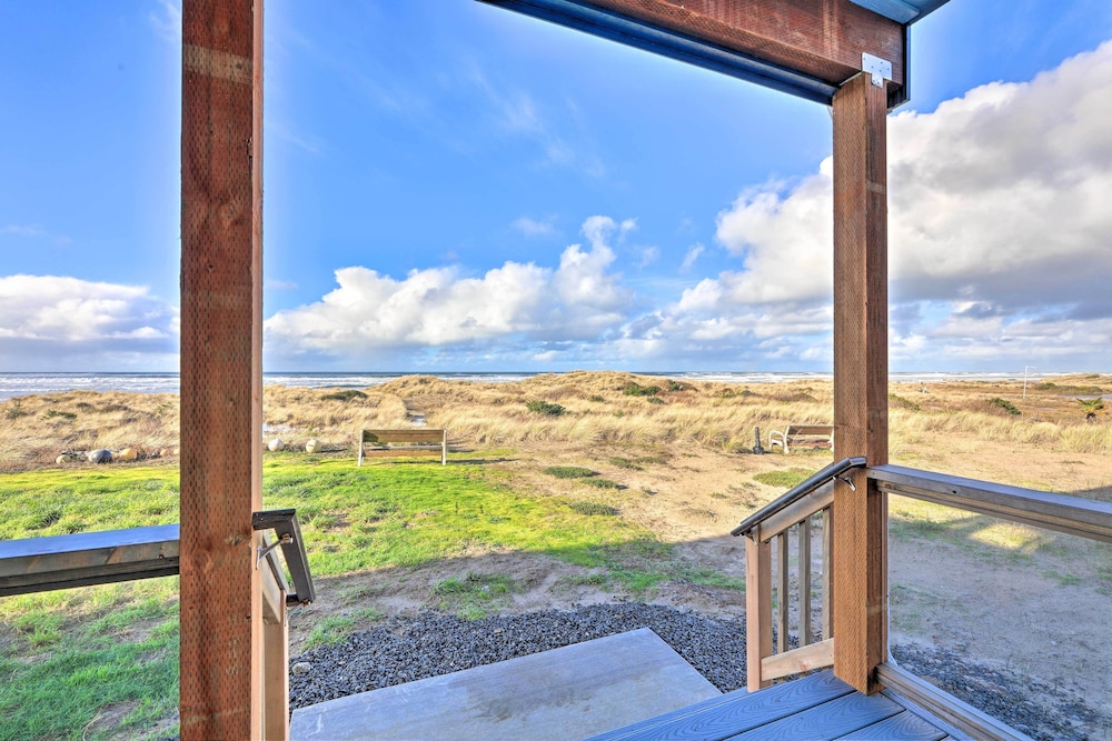 Remodeled Sanderling Sea Cottages Unit 4 — Waldport
