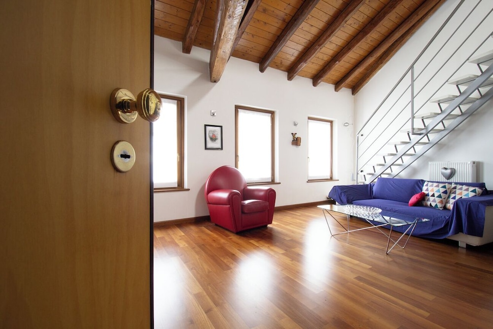Passons 4 — 4-Star Luxury Hotel in Udine, Italy