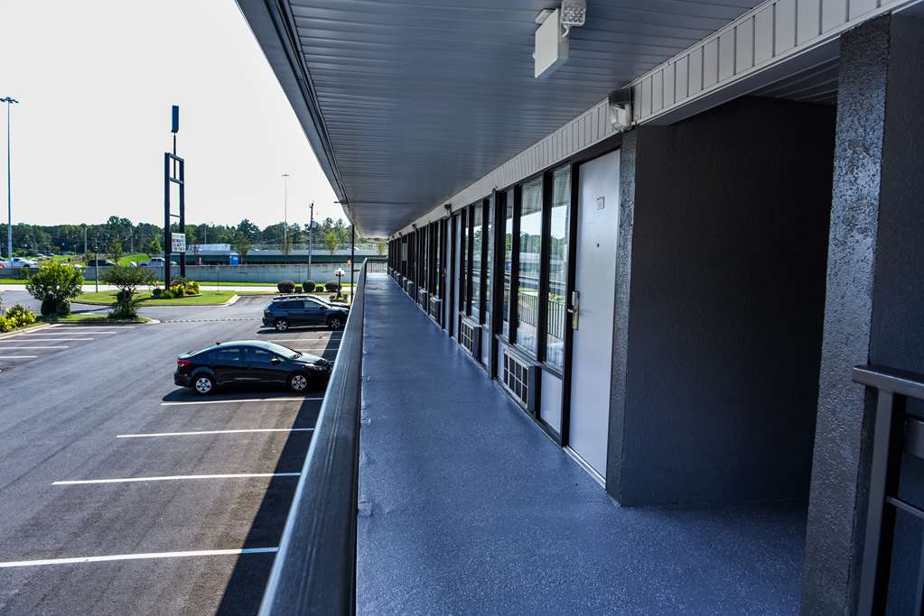 Americas Best Value Inn Douglasville - photo 7