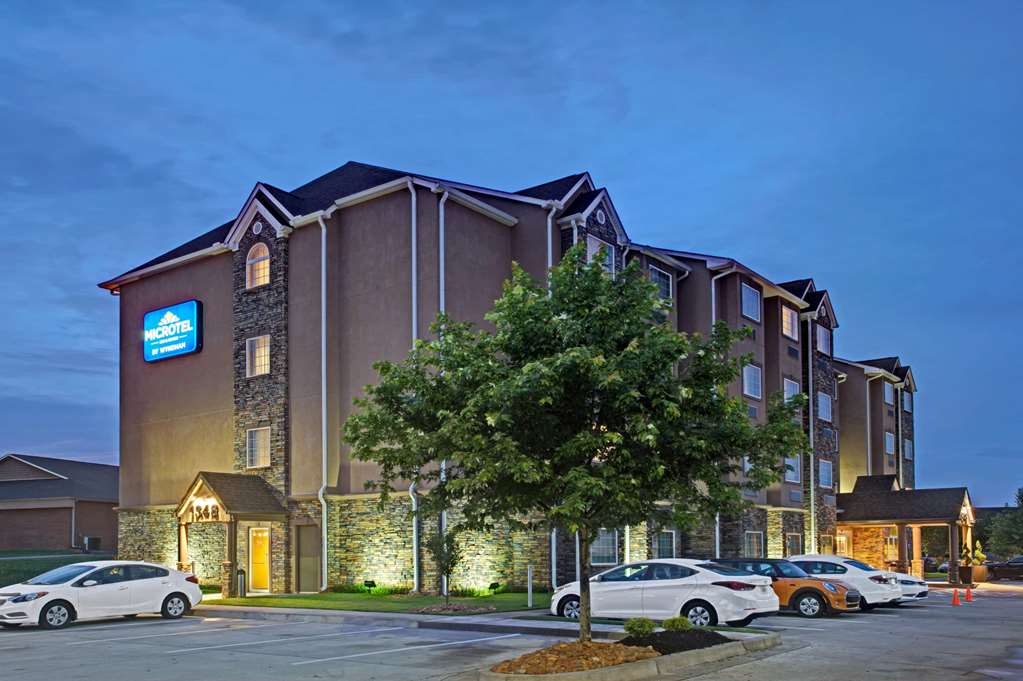 Microtel Inn & Suites by Wyndham Cartersville - photo 2
