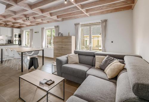 Tzeehuisje 57P in Oostduinkerke, Belgium