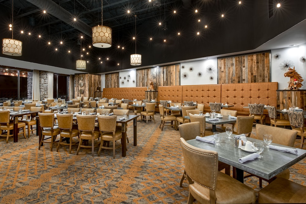 Crowne Plaza Resort Asheville by IHG - photo 38