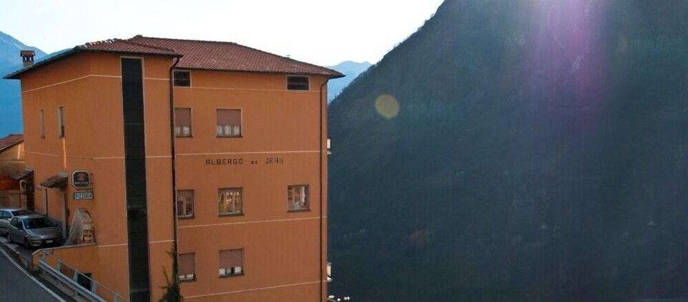 Albergo De Jean - last minute hotel in Garzeno
