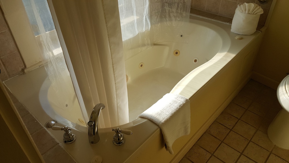 Basin Park Hotel and Spa - photo 27
