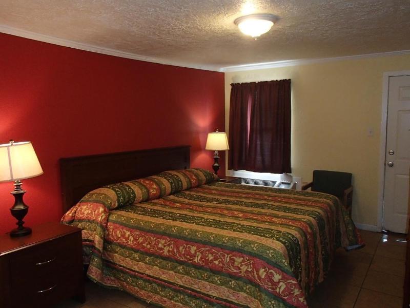 Catalina Motel - photo 15