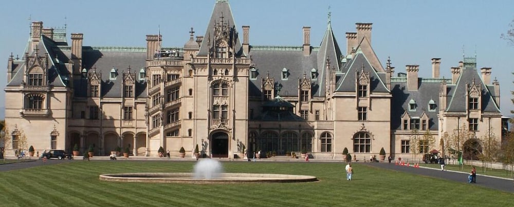 1103 Golf View Towers Smoky Bear in Pigeon Forge, United States