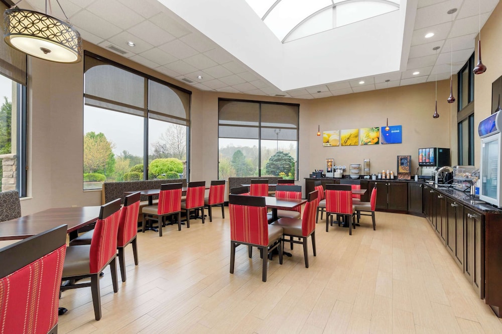 Comfort Inn North of Asheville - photo 54